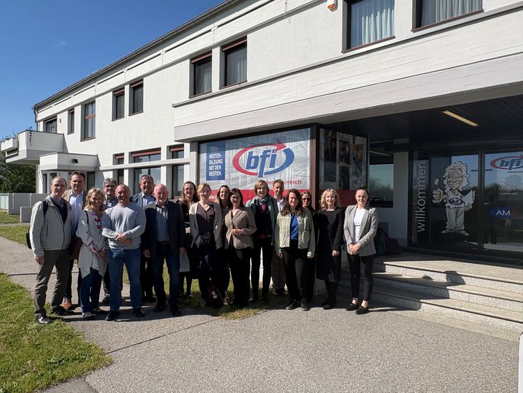Gruppenfoto_Eingang