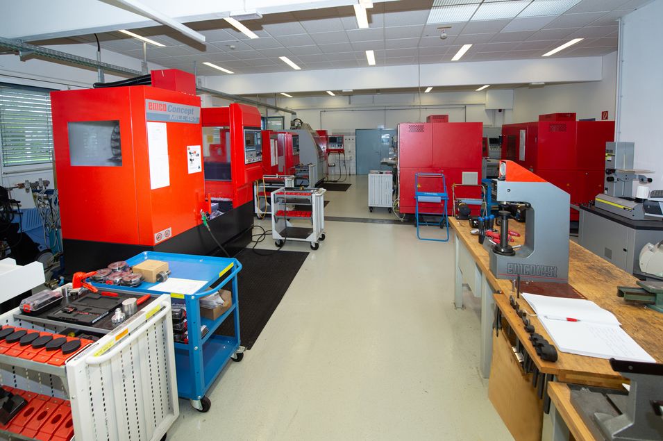 CNC-Metall Werkstatt im Josef Hesoun Ausbildungszentrum in Wiener Neustadt