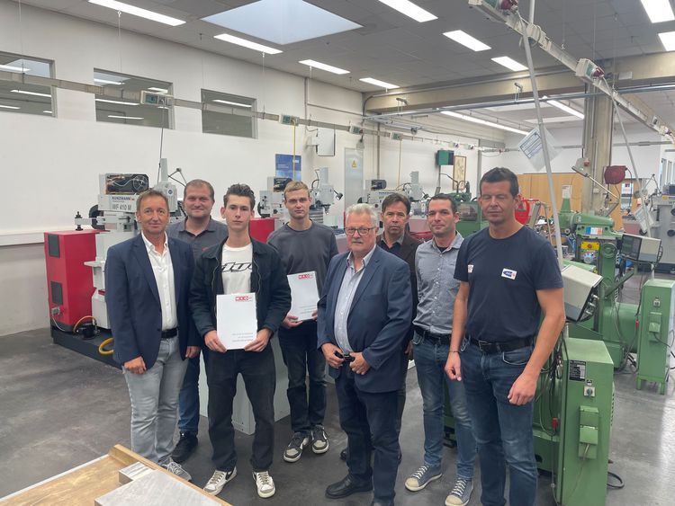 Gruppenfoto Extern LAP Metall 3