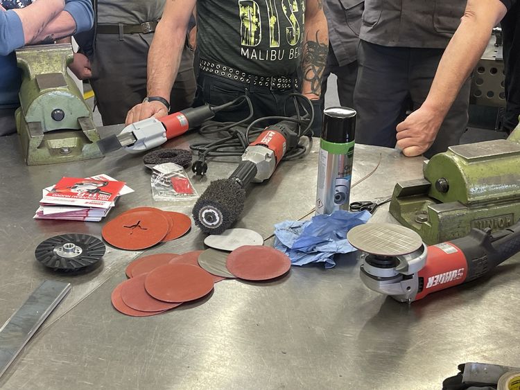 Fachvortrag der Firma SUHNER SU-matic in der Schweißtechnik