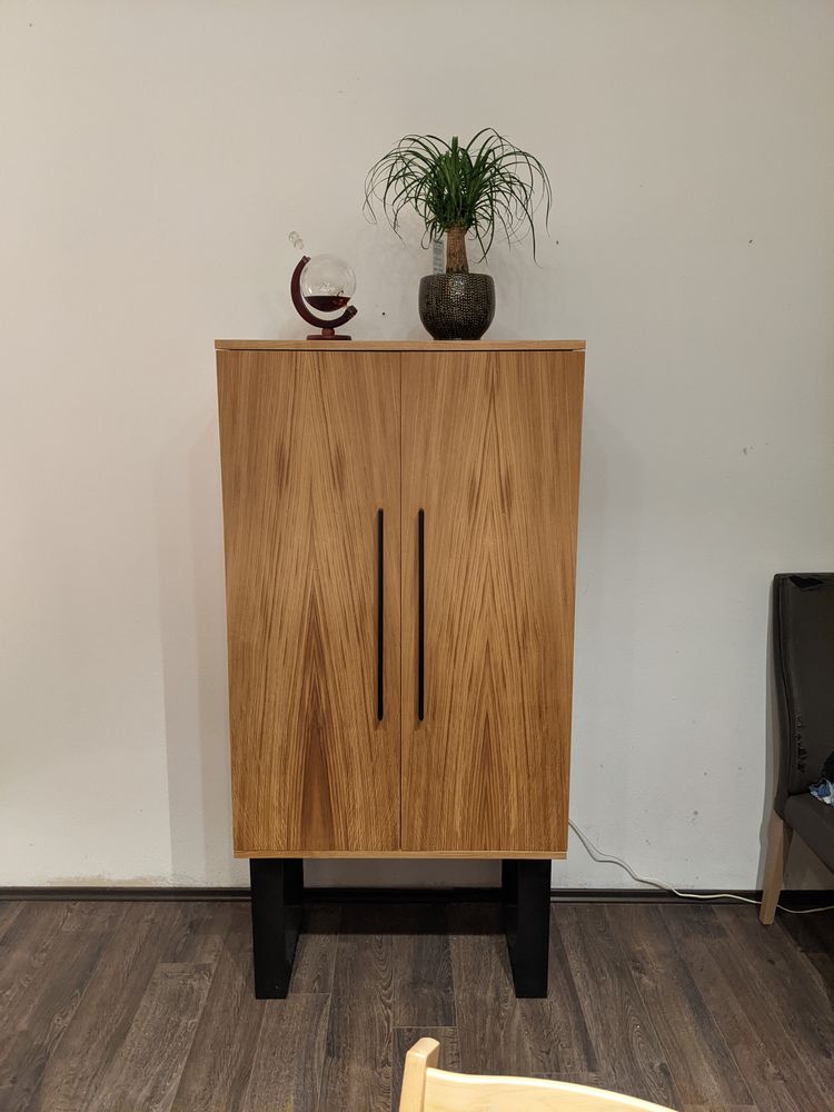 Werkstück von Lisa Tauner - Barschrank